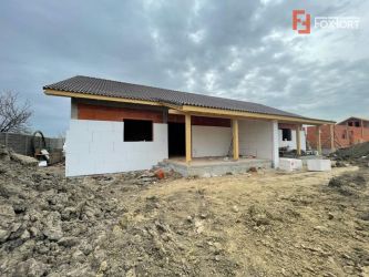 Duplex la cheie în Utvin, teren 330mp, toate utilitățile - ID V3289