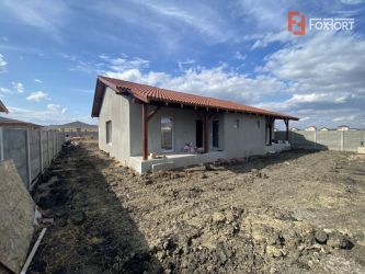 Duplex la Cheie Mosnita Toate Utilitatile