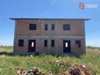 Duplex la rosu, cu 3 camere, in Sanandrei. V3732