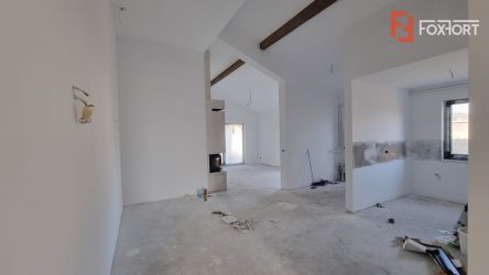 Duplex modern cu 5 camere si 2 bai in Ghiroda