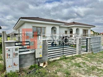 Duplex Mosnita, 3 camere, 300 mp teren, langa cartier Serena 2