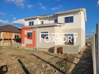 Duplex Mosnita, 4 camere, 2 bai - Asfalt + Utilitati - ID V4803