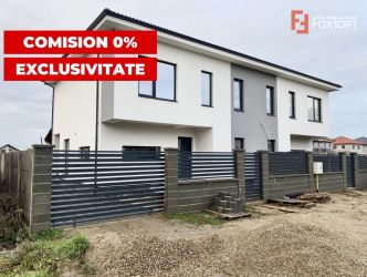 Duplex Mosnita, 4 camere, toate utilitatile, pozitie centrala - ID V45