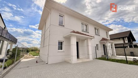 Duplex Mosnita cu 4 camere si teren de 350 mp 