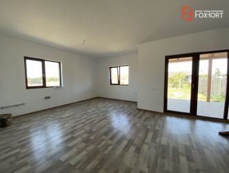 Duplex Mosnita Noua cu 4 camere, 380 mp teren, pozitionat facil - ID V