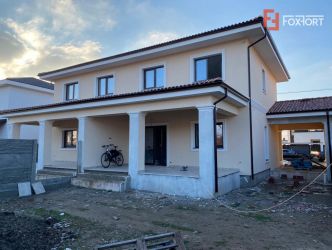 Duplex Mosnita Noua cu Carport - V2445