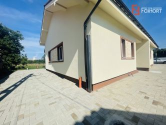 Duplex pe parter cu 3 camere de vanzare in Pischia - ID V3696