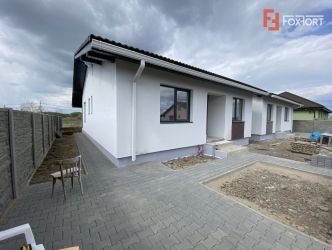 Duplex pe parter in Ghiroda - V2807