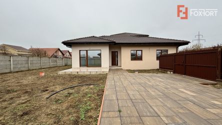 Duplex plan parter Mosnita, 4 camere, 2 bai