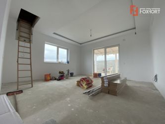 Duplex spațios cu teren mare în Mosnița Nouă 