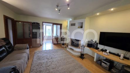 Duplex spatios de vanzare in Sebes Drumul Petrestiului