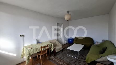 EXCLUSIVITATE-Apartament 3 camere decomandat 65 mp zona Mihai Viteazul