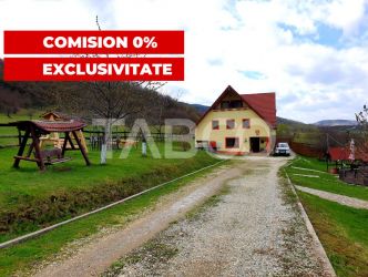 EXCLUSIVITATE - Casa 9 camere 615 mpu 9 bai 3600 mp teren in Fantanele