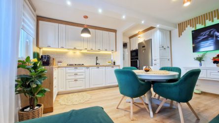 Fără griji, doar chei și valiza ta, apartament cu 4 camere la gura 