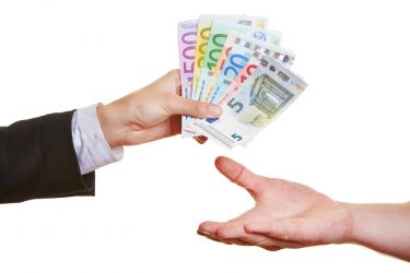 Financialno Aźutipnaski Kompanìa