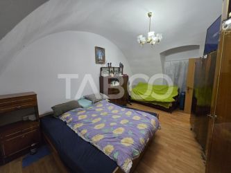 Garsoniera de vanzare decomandata 29 mpu zona Centrul Istoric Sibiu