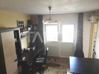 Garsoniera de vanzare in Zorilor langa Piata Agro cu balcon la cheie