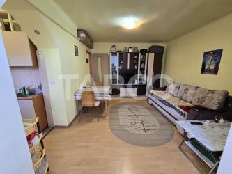 Garsoniera decomandata de vanzare 27 mpu mobilata in Terezian Sibiu