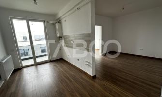 Garsoniera decomandata de vanzare 47 mpu logie loc de parcare Selimbar