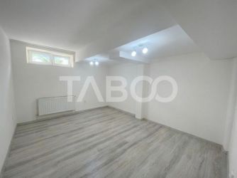 Garsoniera decomandata  renovata 32 mp utili in Sibiu