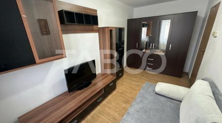 Garsoniera etaj intermediar 1 decomandata de vanzare zona Lupeni Sibiu