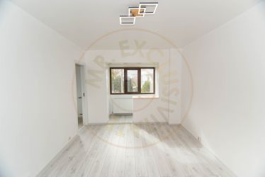Garsoniera RENOVATA, etaj 1, Gavana-Pitesti