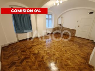 Garsoniera spatioasa de inchiriat in Centrul Istoric - Comision 0