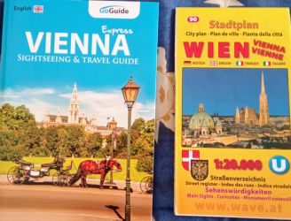 Ghid turistic nou despre Viena în engleză cu hartă nouă în germană