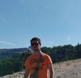 Gigolo pentru nevoile femeii Constanța 