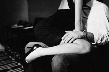 Gigolo senzual pentru pofta doamnelor 