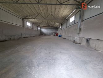 Hala industriala 210 mp si birouri administrative 140mp, pozitie buna
