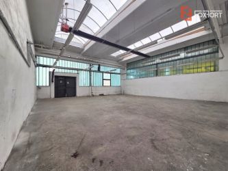 Hala industriala de inchiriat 200 mp – open space – birou – trif