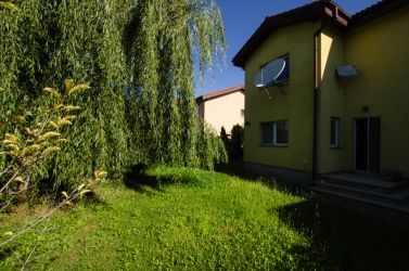 Închiriere vilă modernă în ansamblul rezidențial Pipera