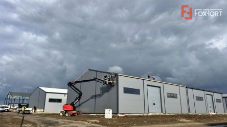 Inchiriez 2 hale industriale lipite, 800 mp total, Giarmata