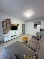 Inchiriez apartament 2 camere decomandat Drumul Gura Calitei