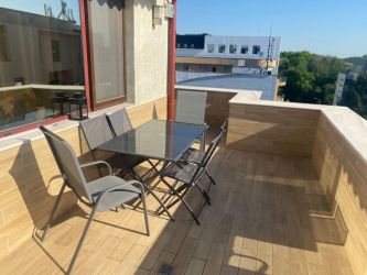 Inchiriez apartament 4 camere,decomandat, 200mp,Aviatorilor, 2.300euro