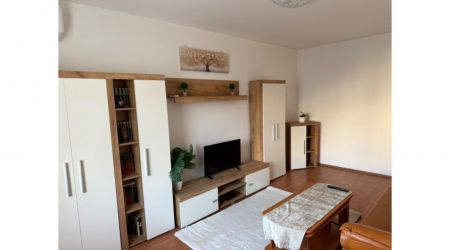 Inchiriez apartament decomandat, 3 camere, Berceni, 70mp, 600euro