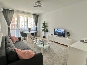 Inchiriez apt cu 2 cam complex Babanovac mobilat cu parcare 580 euro