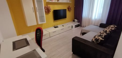 INEL 1 STR. SoveJA Apartament cu 3 camere decomandate Bloc NOU