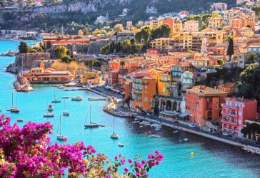 Investitii imobiliare pe Coasta de Azur: Oportunitati deosebite pentru