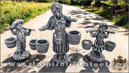 Mama și copii cu găletușe, gri patinat, model S65.