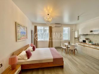 MAMAIA NORD Studio Elegant si Modern la Malul Marii - Perfect pentru R