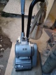 Masina frank de slefuit parchet