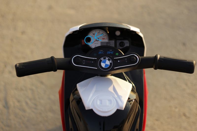 Mini motocicleta cu pedala electrica pentru copii, BMW S1000RR 20W 6V-5