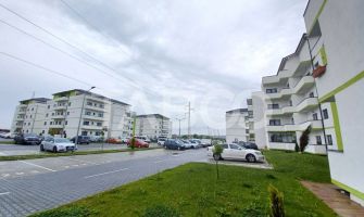 Nu ca il vand eu dar chiar e bun-2 apartamente de vanzare etajul 1