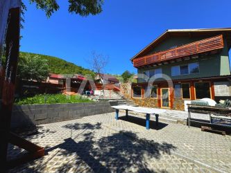 Oportunitate investitie - Pensiune renovata cu 8 camere langa Sibiu