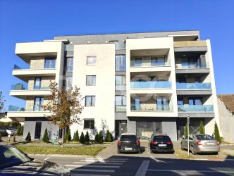 Penthouse 3 camere de inchiriat - 87 mp utili - pretabil birouri