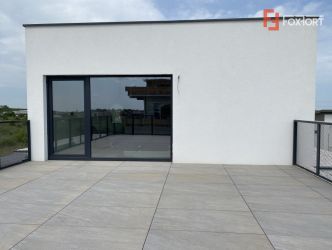 Penthouse cu 3 camere, de vanzare în Ghiroda - ID V3451