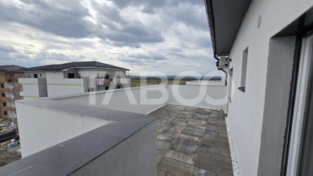 Penthouse de inchiriat 2 camere 2 terase parcare Deventer Sibiu