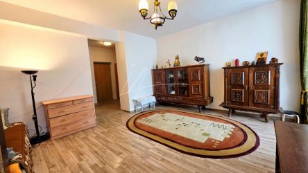 Personalizabila, spatioasa, intima. Garsoniera cu liniste inclusa